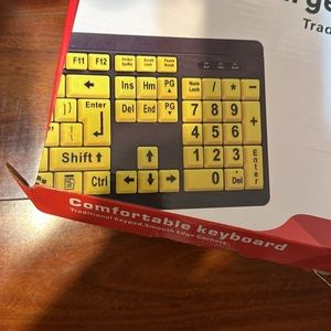 New boxed with instructions large print computer keyboard